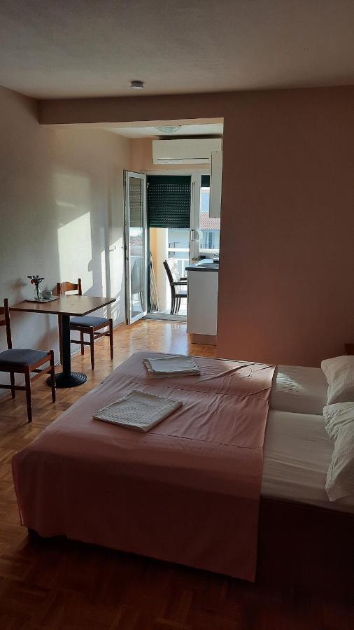 Vila Doris Hotel Baska Voda Luaran gambar